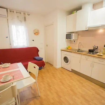 Ravalencia 4 Apartment *